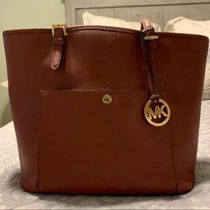 MICHAEL MICHAEL KORS Jet Set Large Saffiano Tote